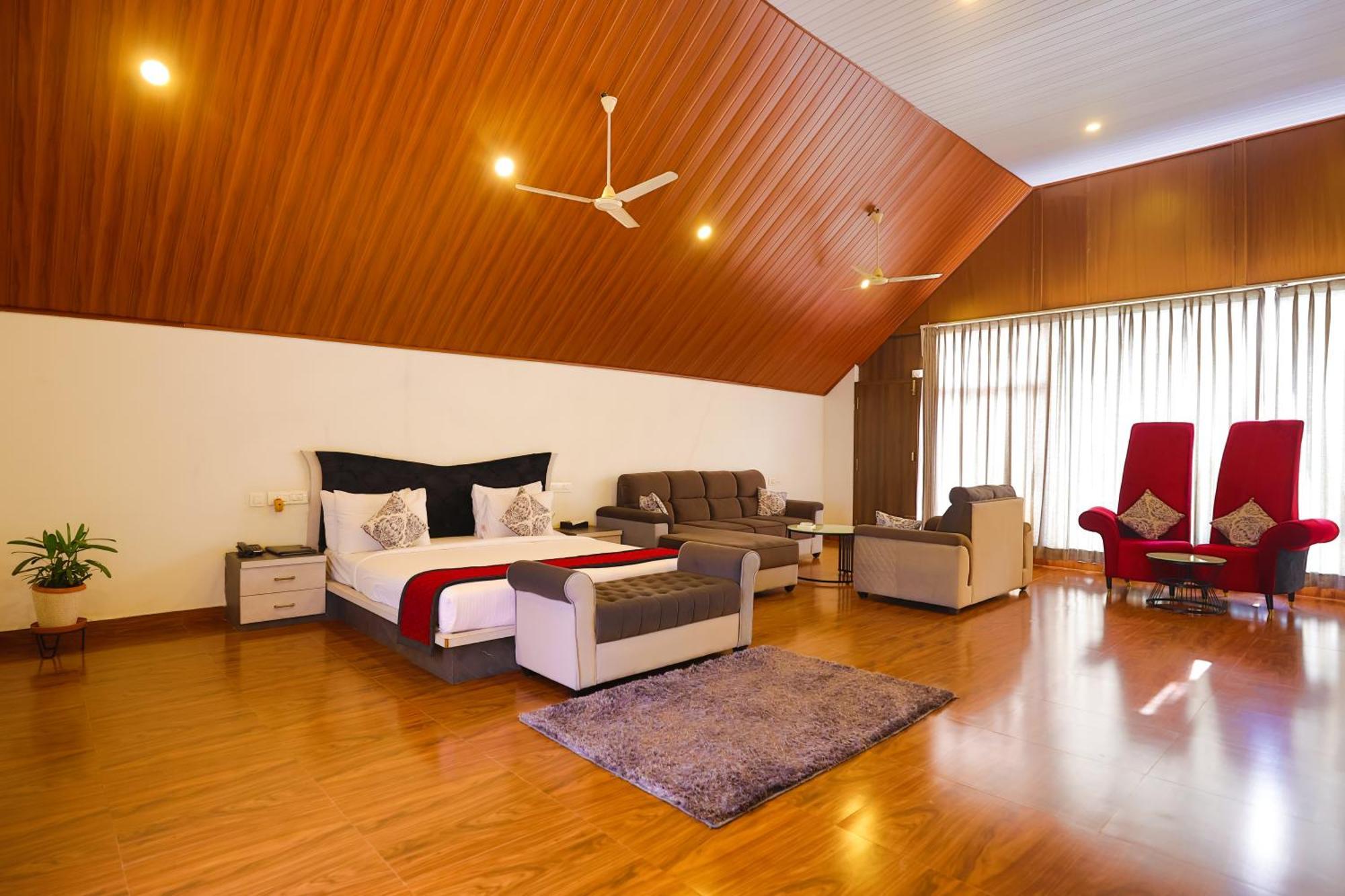 The Grand Retreat - Chikmagalur Hotel Buitenkant foto